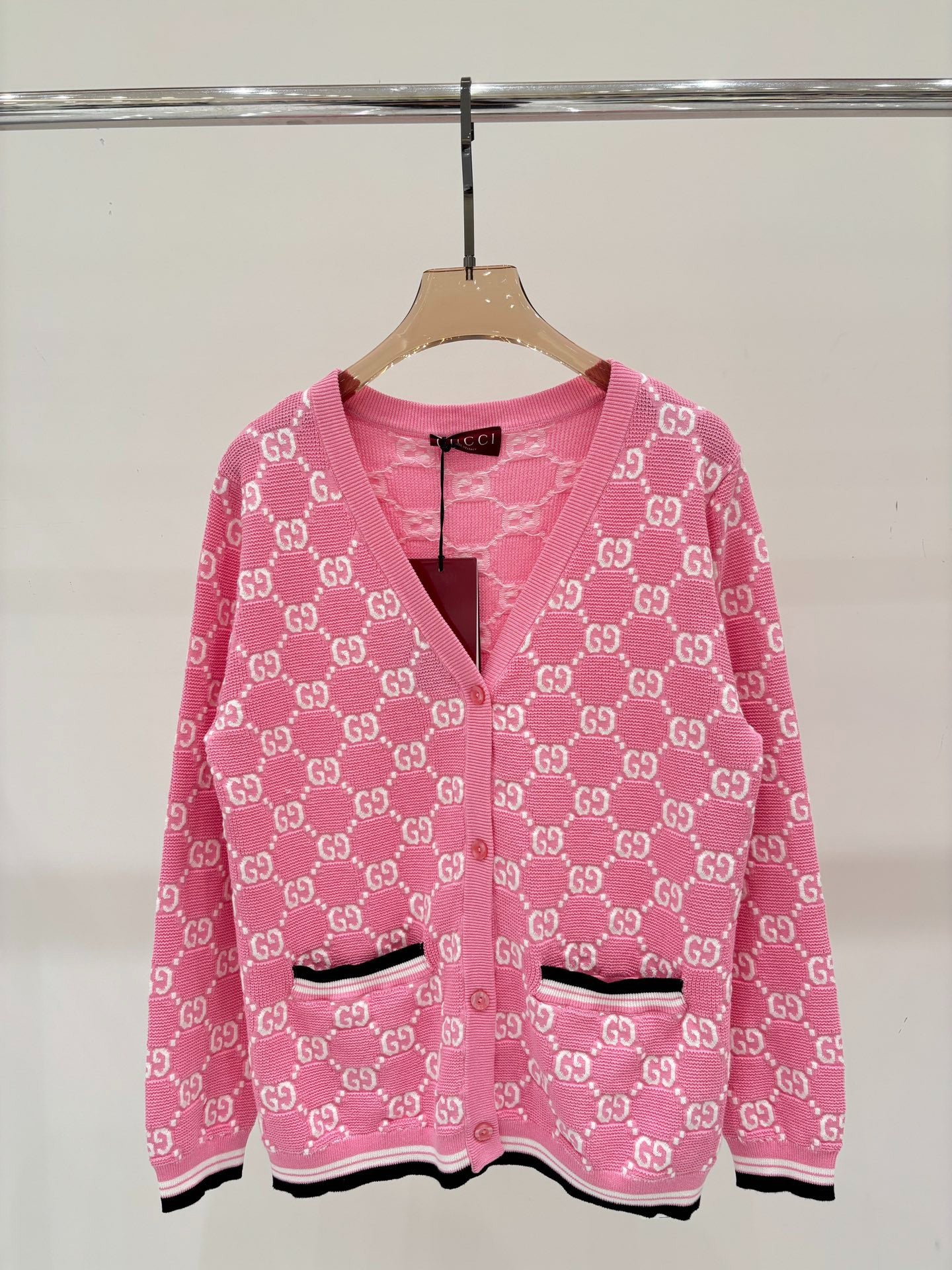 G 25 Early Spring New Appliquéd Casual Knit