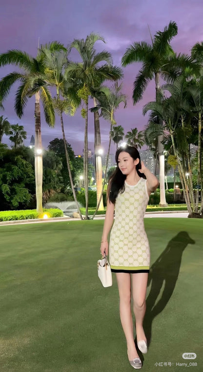 G 25 Appliquéd full print casual knit dress