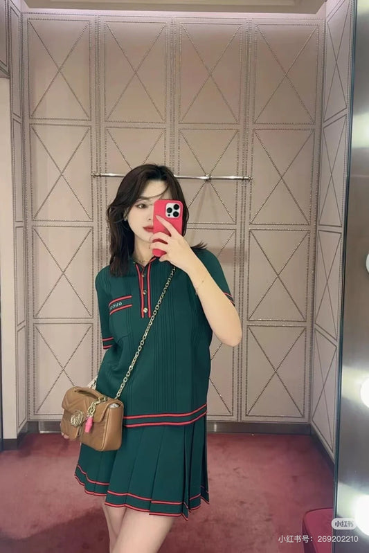 G 25 Monogrammed jacquard color blocking simple casual knit set