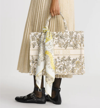 D 25 Twill Silk Scarf