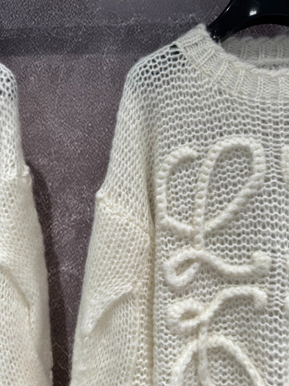 LO 25 Cream White Mohair Sweater