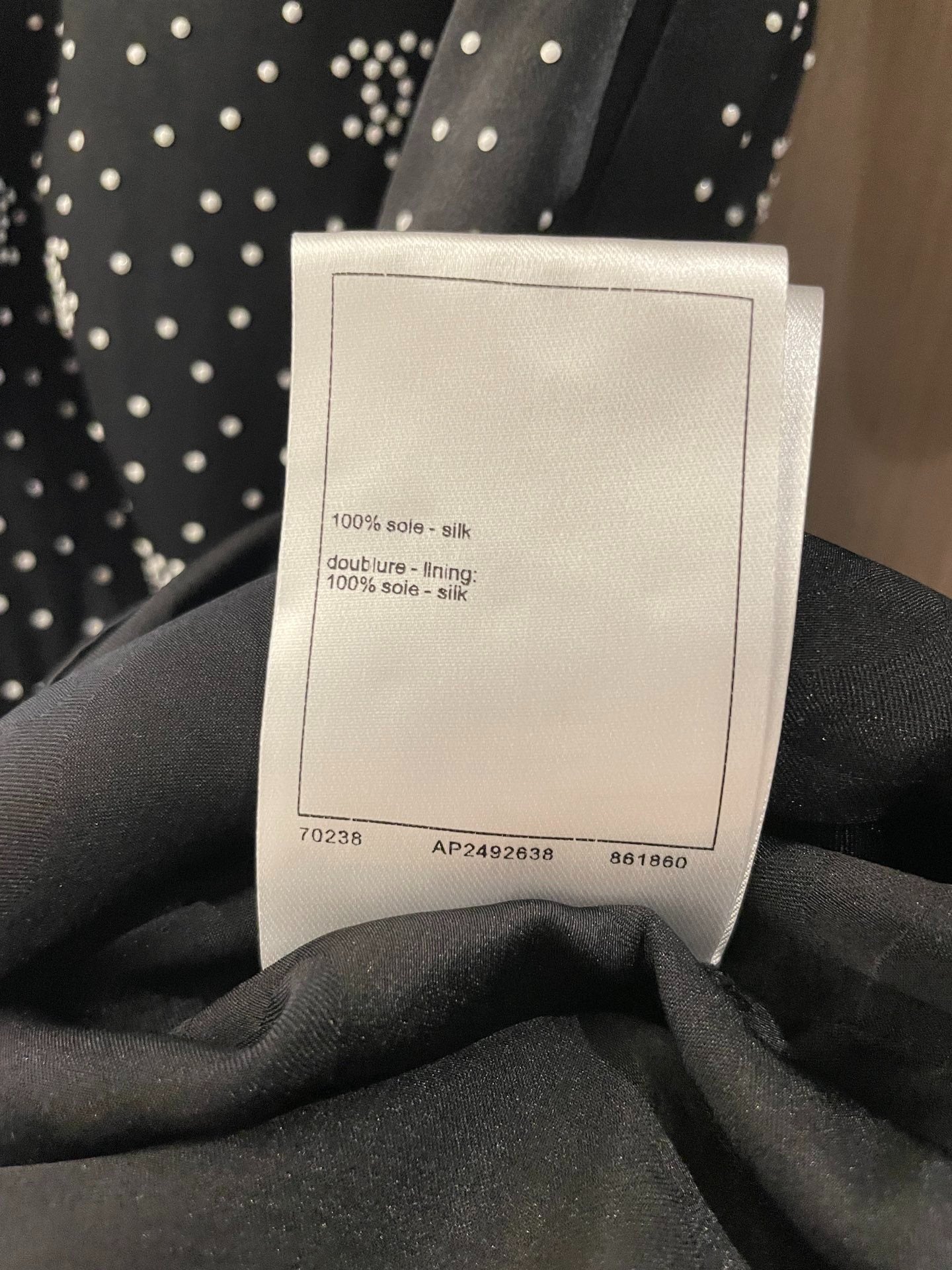 C 24 Heavy-duty pearl silk dress