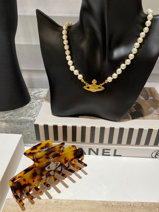 25 Pearl Necklace