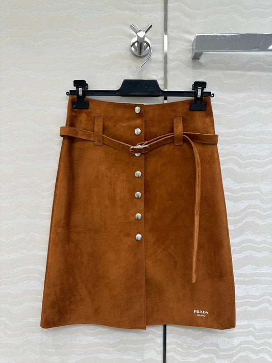 P 25 Fashionable lambskin skirt