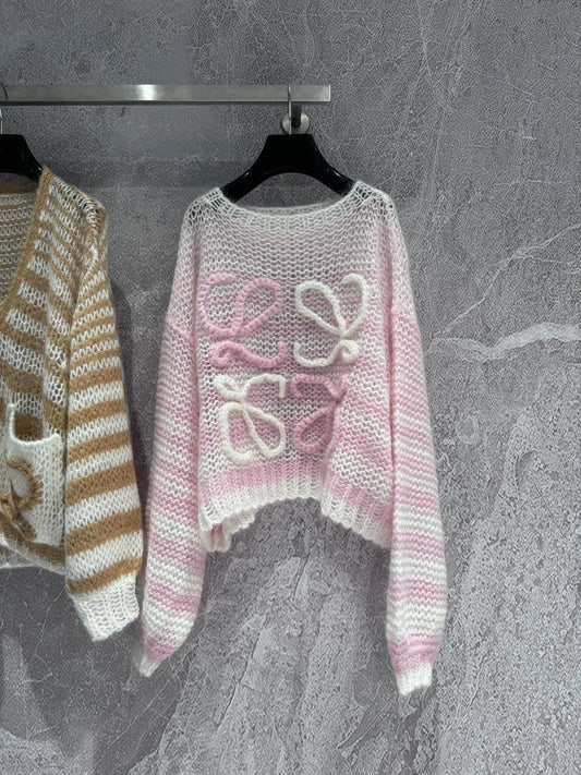 LO 25 Pink mohair sweater