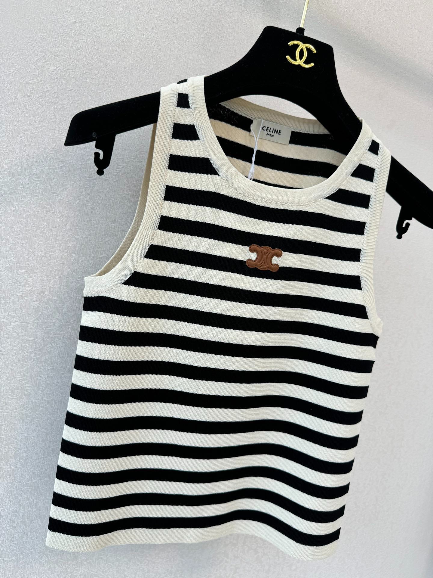 CE 25 Black and white striped undershirt
