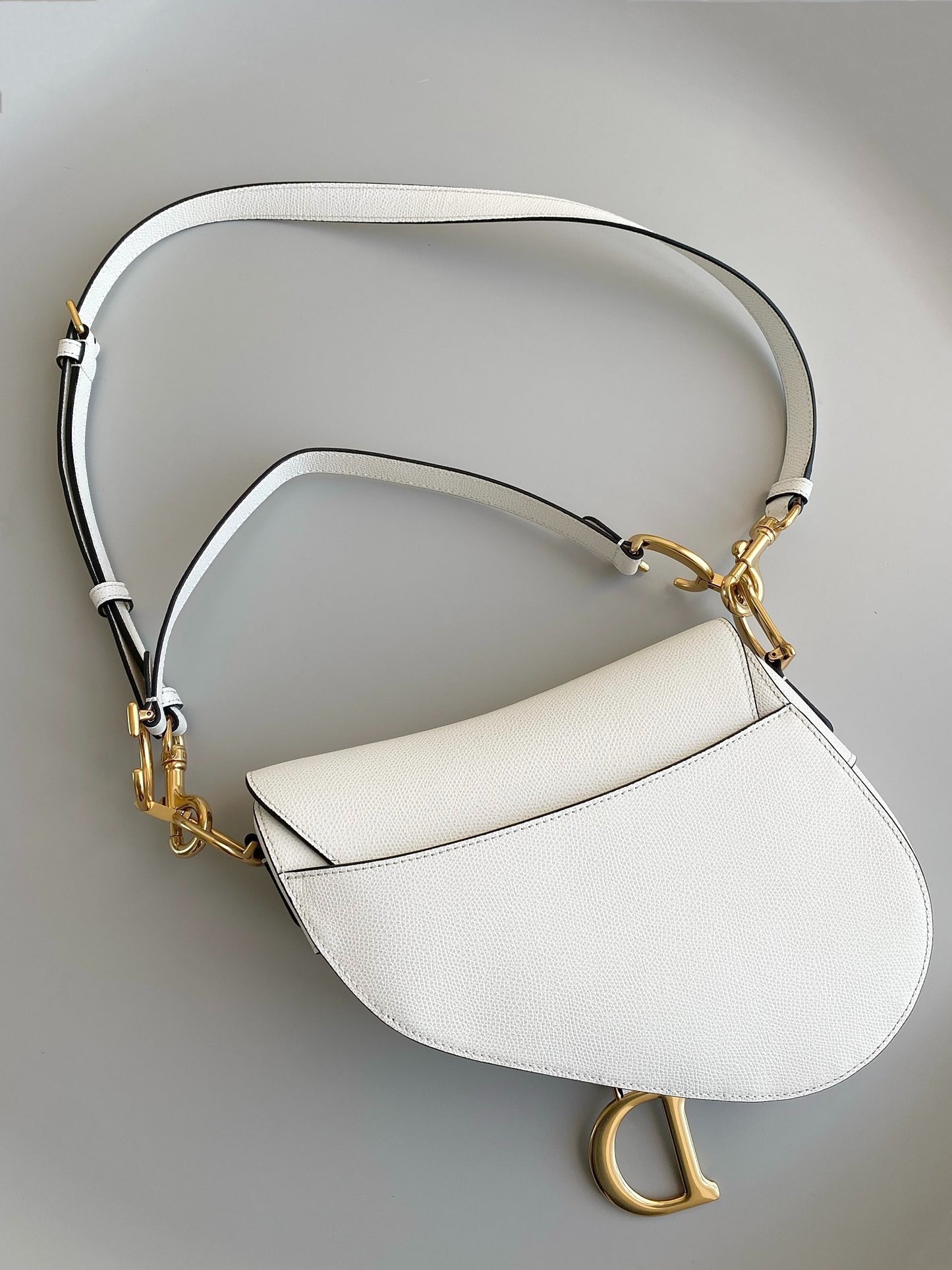 D 25 Palm print white large 𝗦𝗮𝗱𝗱𝗹𝗲 Classic saddle bag (with shoulder strap)