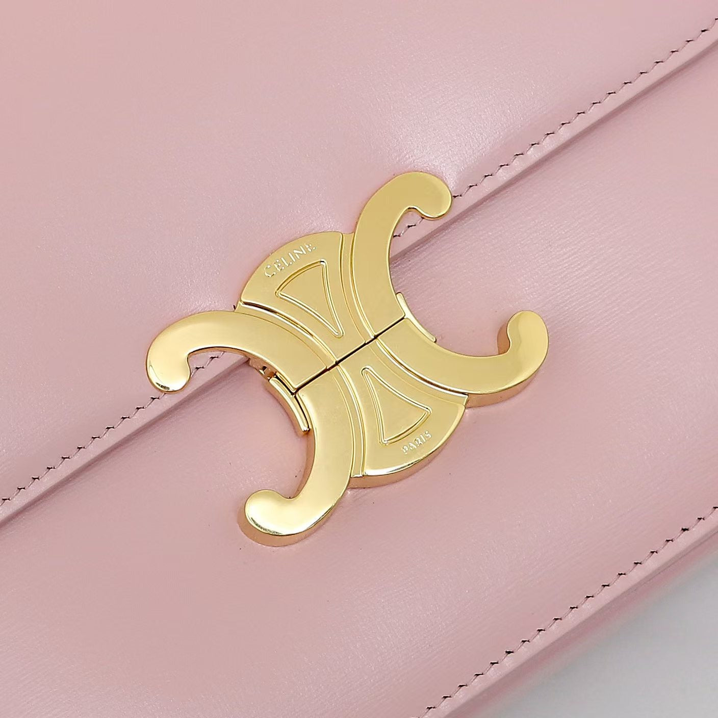 CE 25 Cowhide gold buckle pink shoulder bag