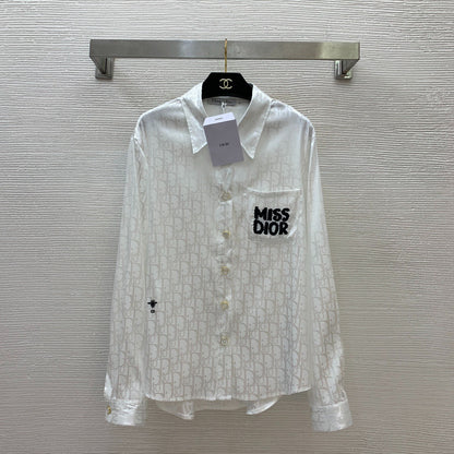 D 25  Lapel long sleeve shirt