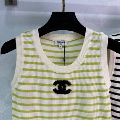 C 25 Striped knit undershirt