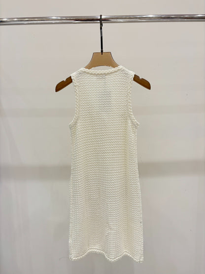 L 25 Early Spring New v-neck Attachment Button Casual Knit Dresses