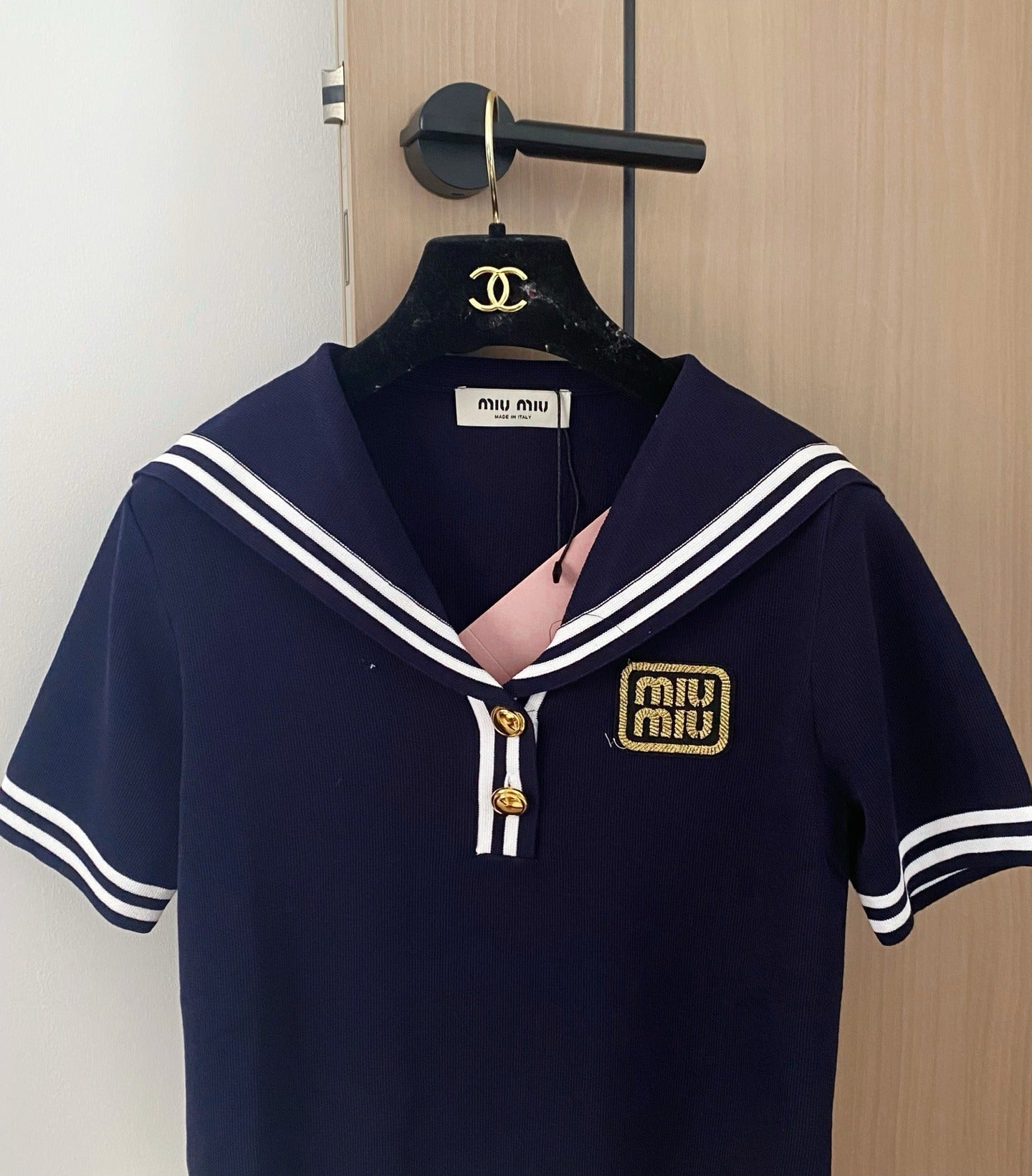 M 25 navy collar and short sleeves