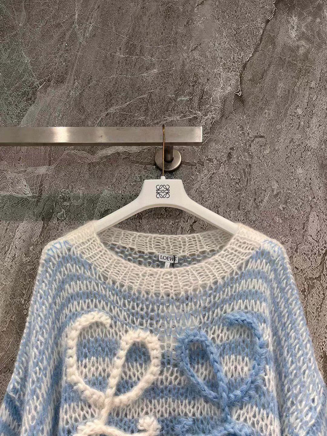 LO 25 Lightweight blended blue mohair sweater