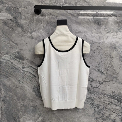 C 25 Black and White Color Clash Bow Knit Vest