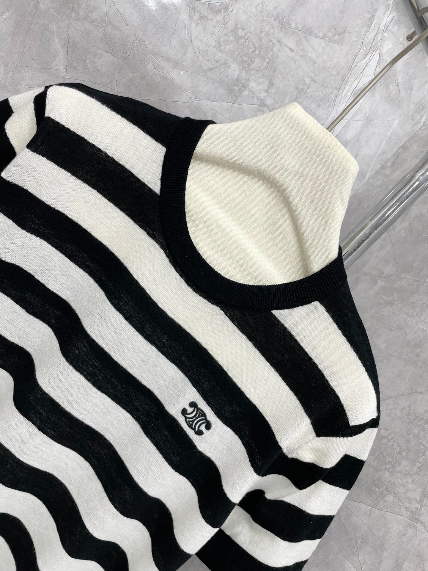 CE 25 New Classic Black and White Striped Arc de Triomphe Embroidered Short Sleeve