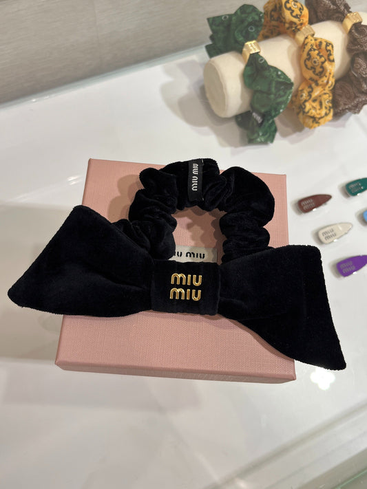 M 25 New Gold Letter Velvet Bow Hair Bands