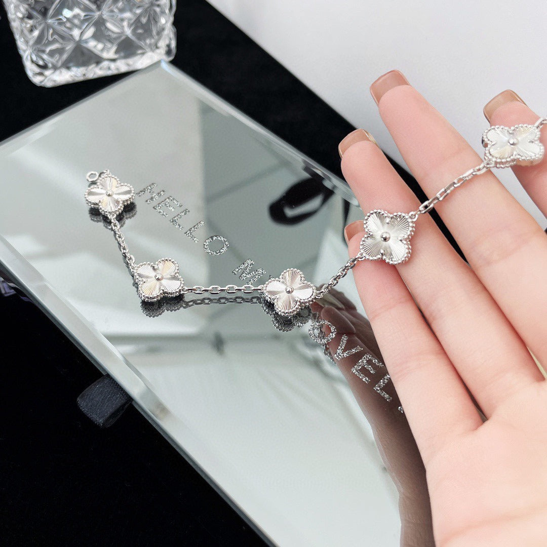 Laser Clover Multi-Refractive Side Five Fives Bracelet