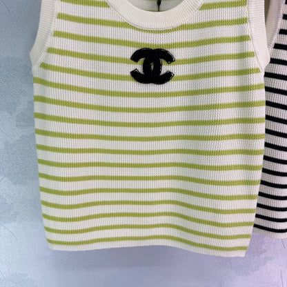 C 25 Striped knit undershirt
