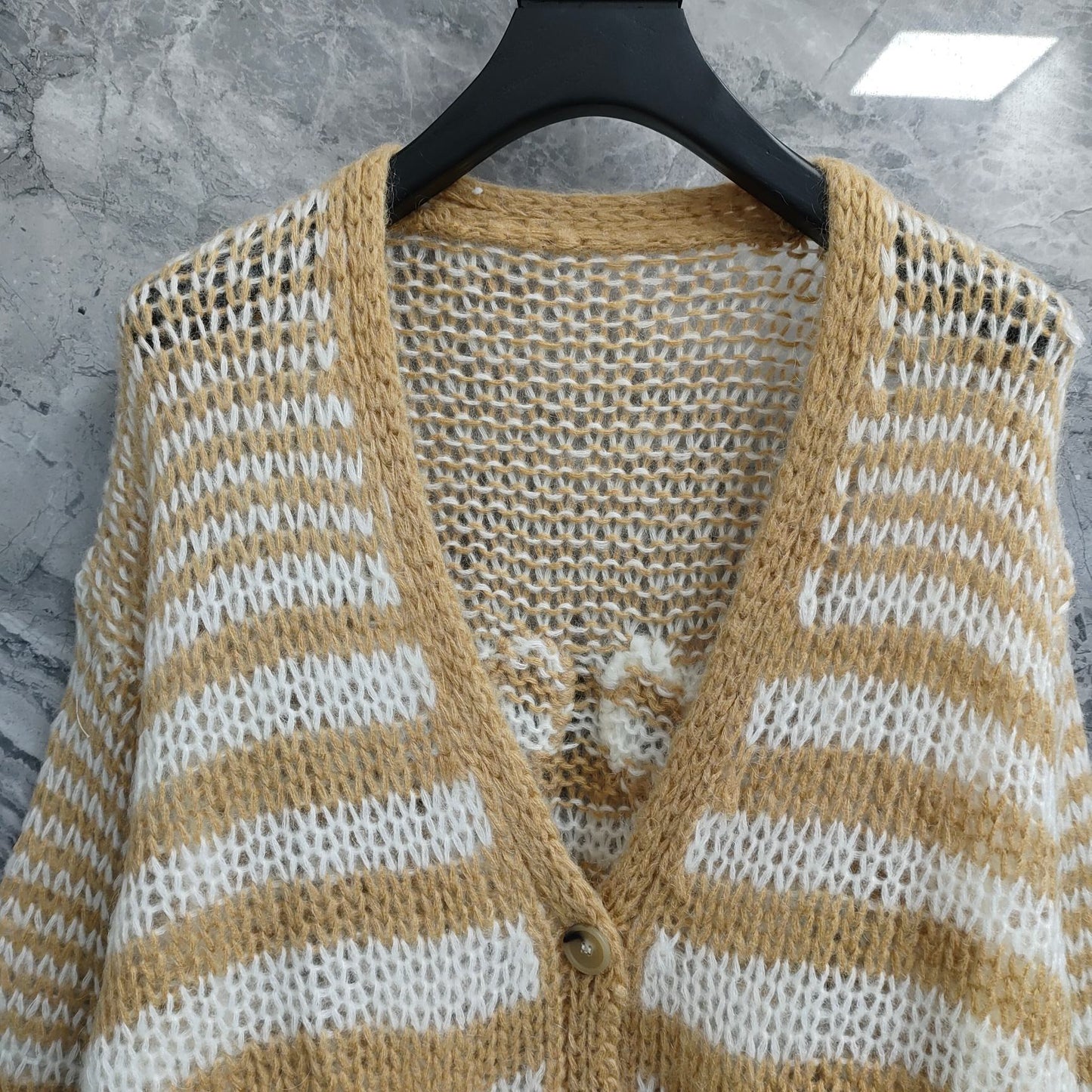 LO 24 Mohair V-Neck Cardigan