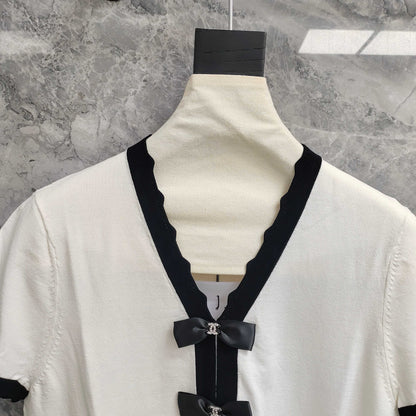 C 25 Black and White Color Clash Bow Knit Short Sleeve