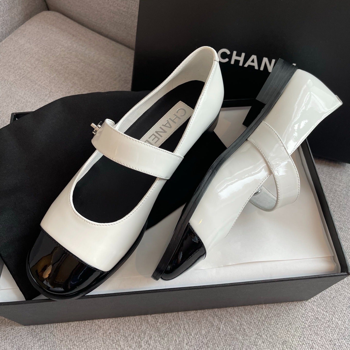 C 25 New schoolbag buckle Mary Jane shoes