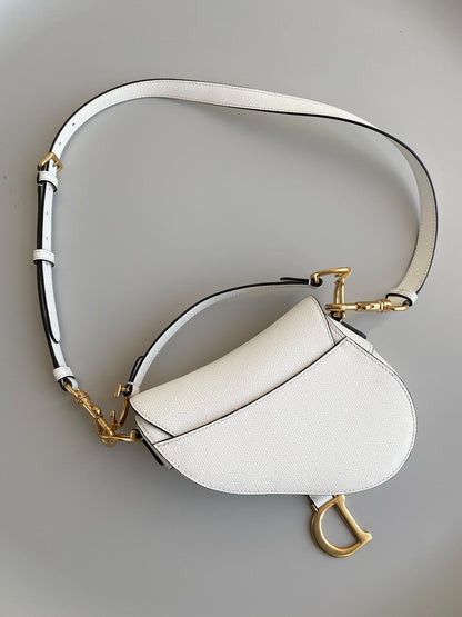 D 25 Palm Print White Small 𝗦𝗮𝗱𝗱𝗹 Classic Saddle Bag with Shoulder Strap