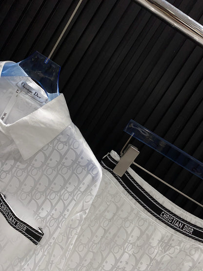 D 25 Silver silk acetate suit