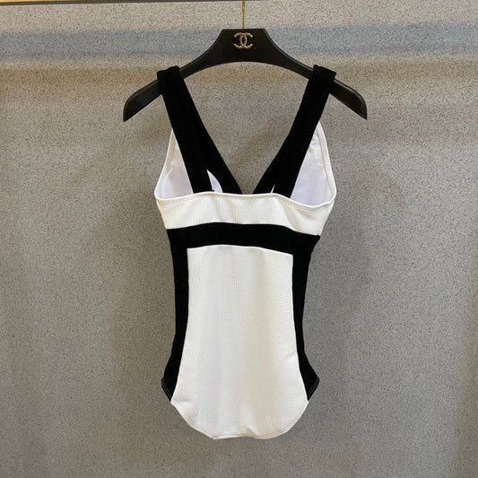 C 25 Black and White One-piece Swimsuit