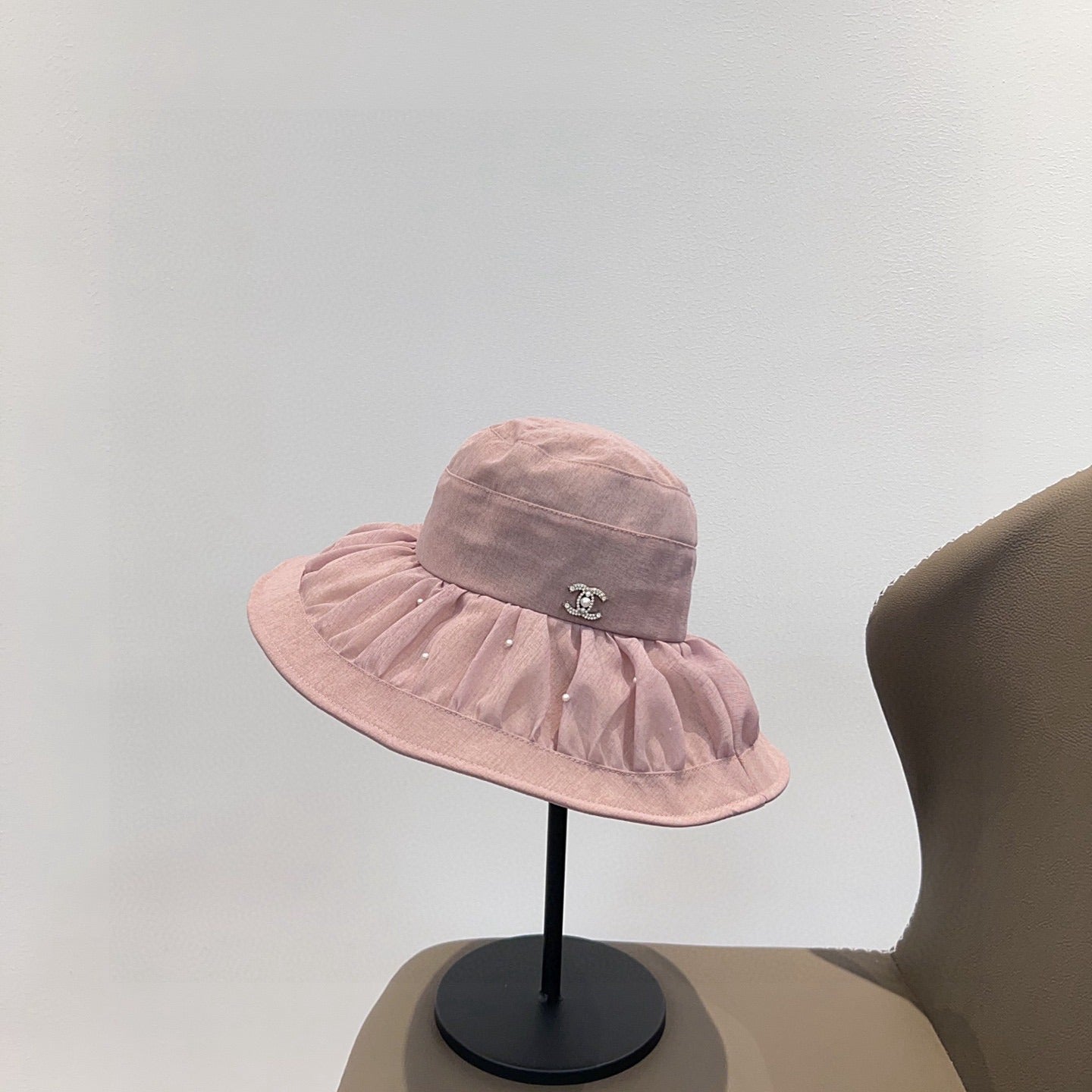 C 25 Spring and summer, organza, pearl, light luxury models, fisherman's hat