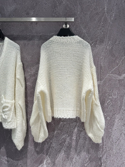 LO 25 Cream White Mohair Sweater