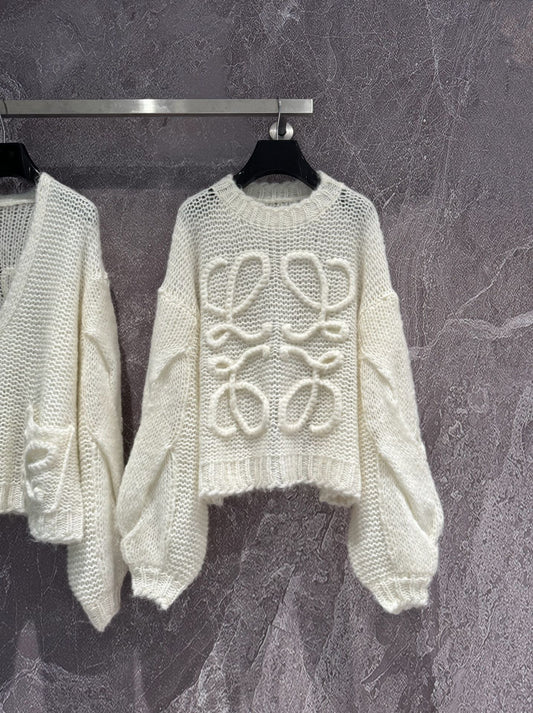LO 25 Cream White Mohair Sweater