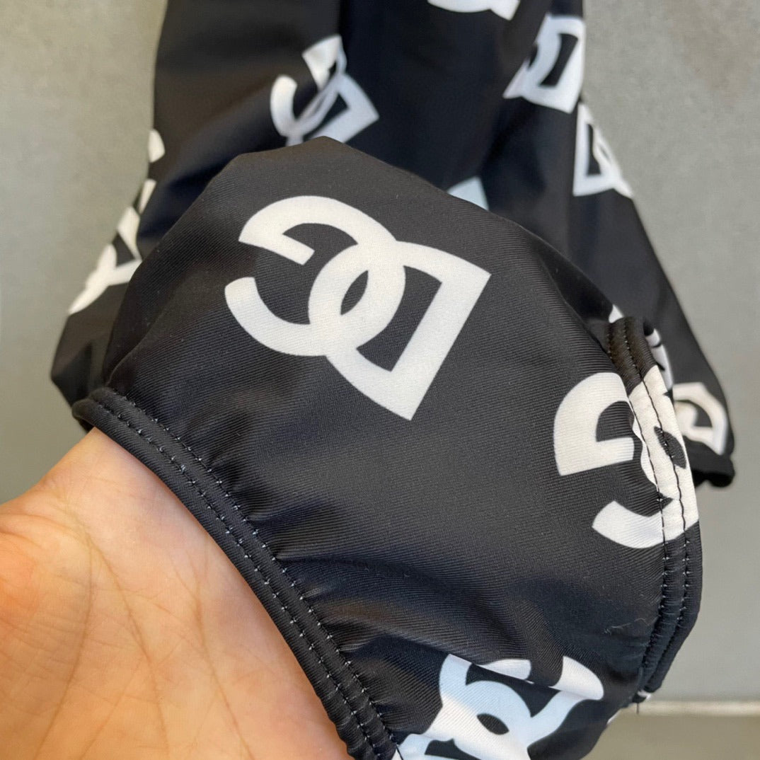 DO 25 New Letters Print One-piece Swimsuit