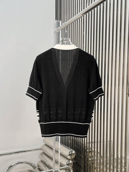 Cardigan en tricot jacquard à manches courtes et col en V H 25 