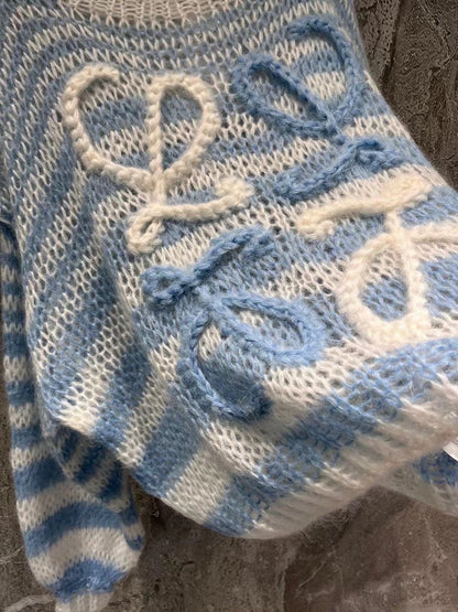 LO 25 Lightweight blended blue mohair sweater