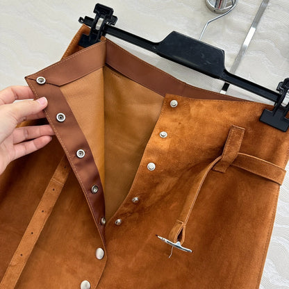P 25 Fashionable lambskin skirt