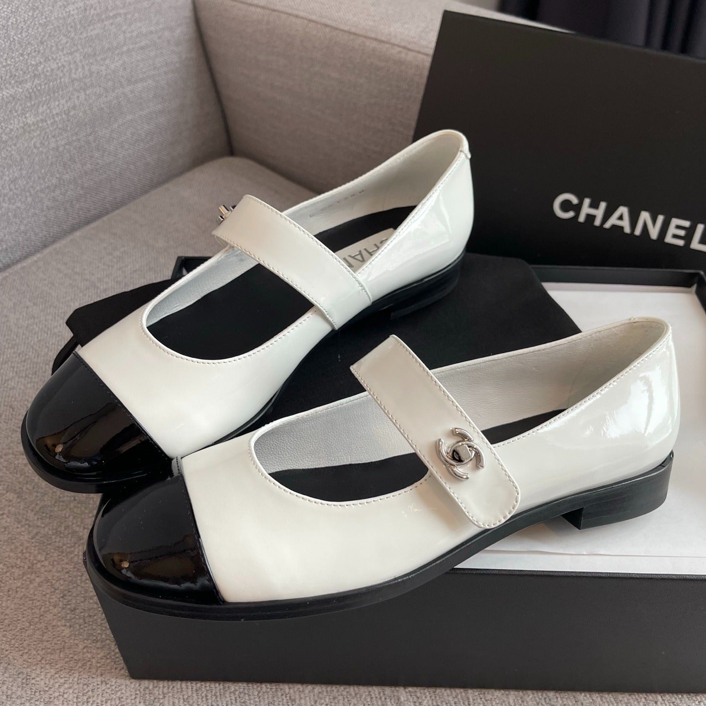 C 25 New schoolbag buckle Mary Jane shoes