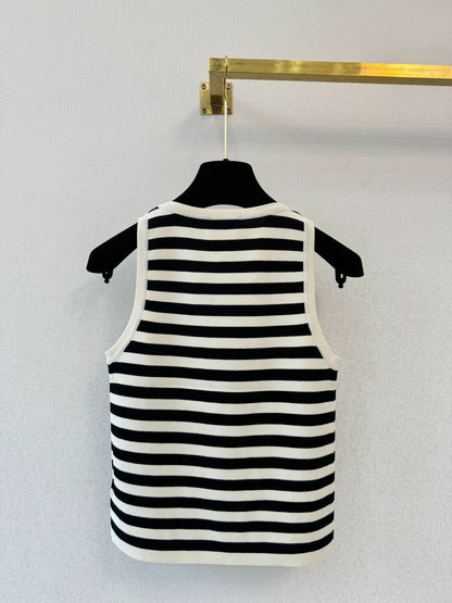 CE 25 Black and white striped undershirt