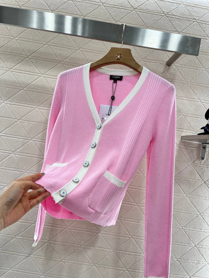 C 25 New  Striped knit cardigan