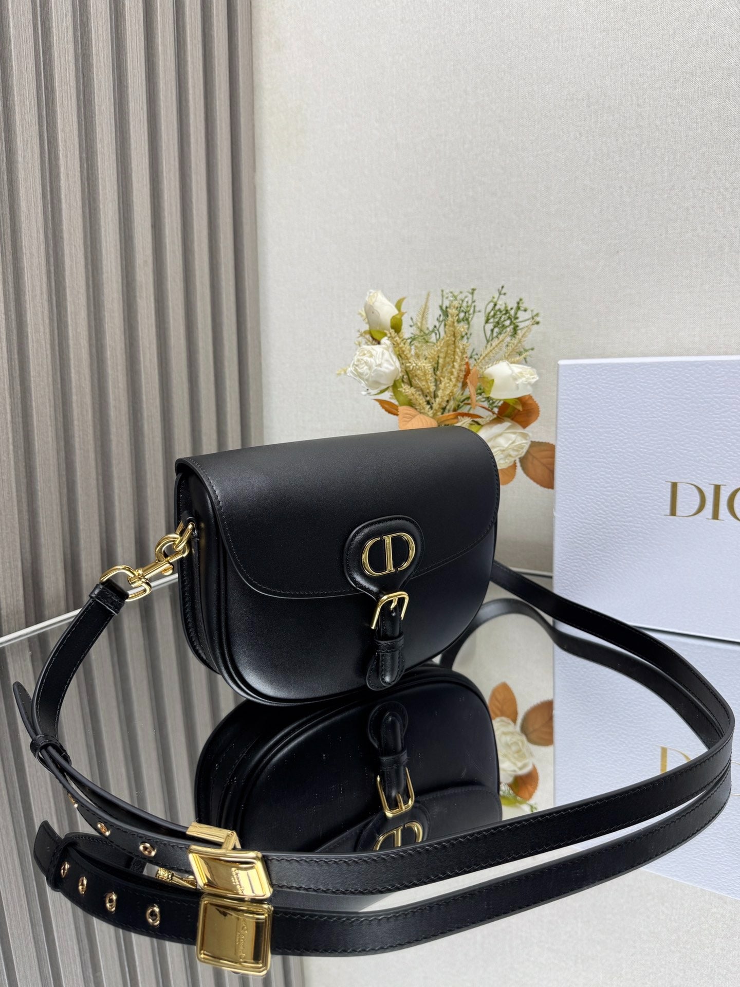 D 25 Boobby Medium Black Handbag Shoulder Bag