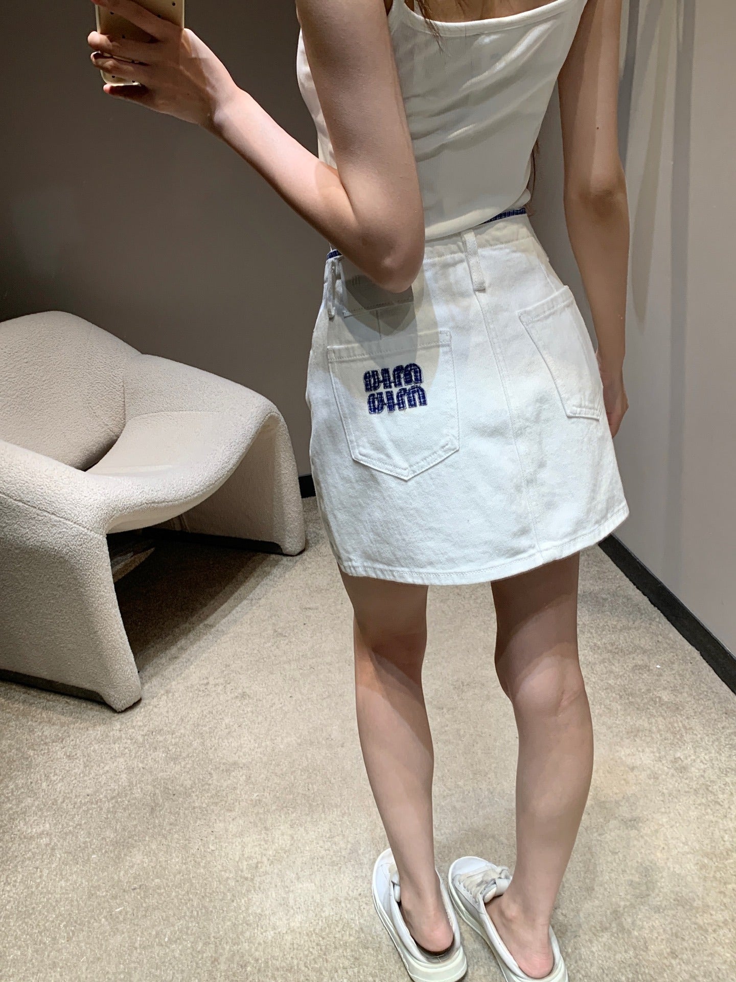 M 25 Heavy duty embroidered white denim half skirt