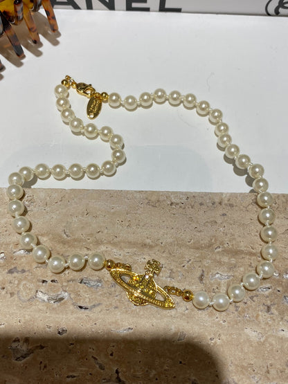 25 Pearl Necklace