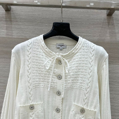 C 25 Pure White Simple Bow Cardigan