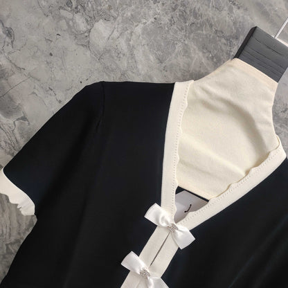 C 25 Black and White Color Clash Bow Knit Short Sleeve