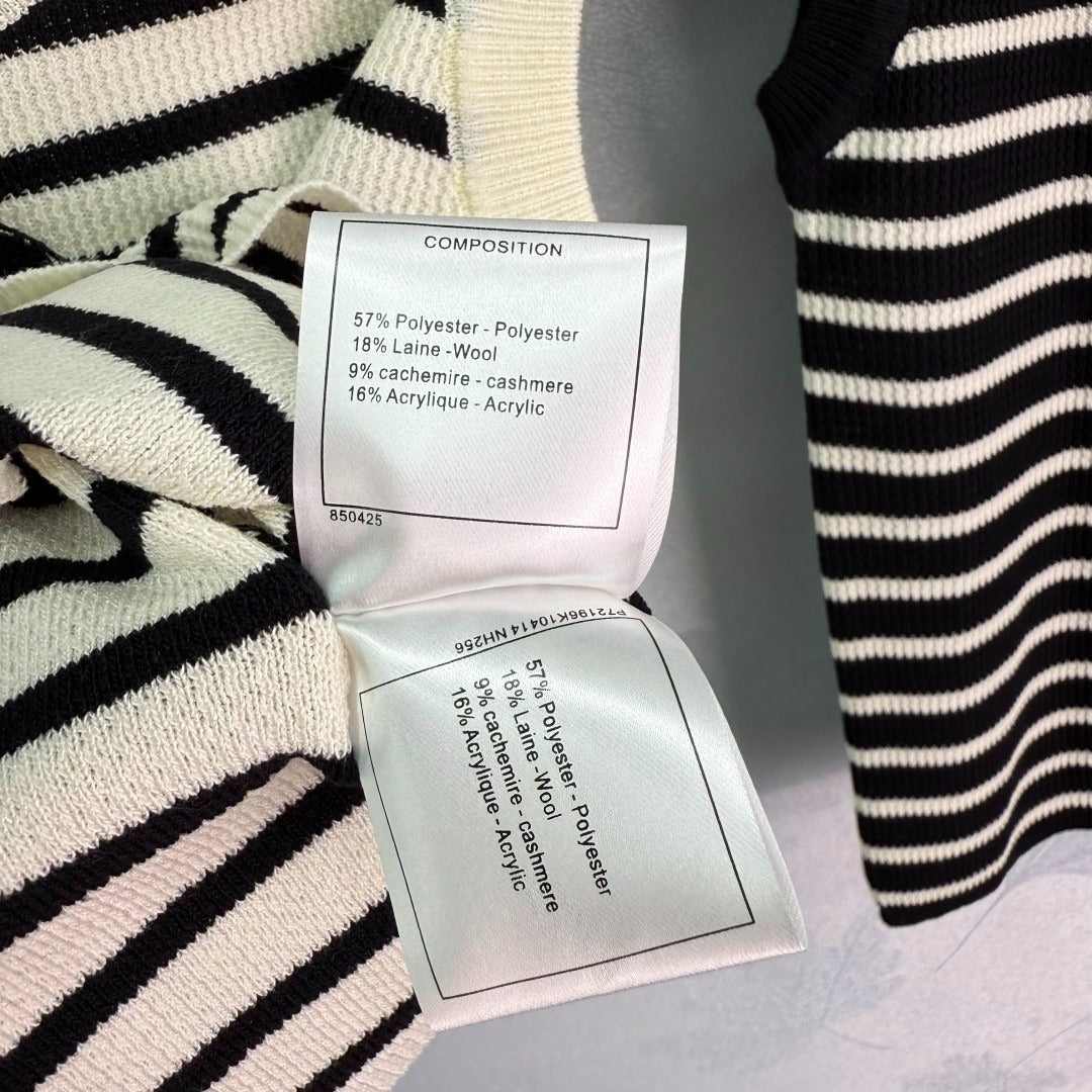 C 25 Striped knit undershirt