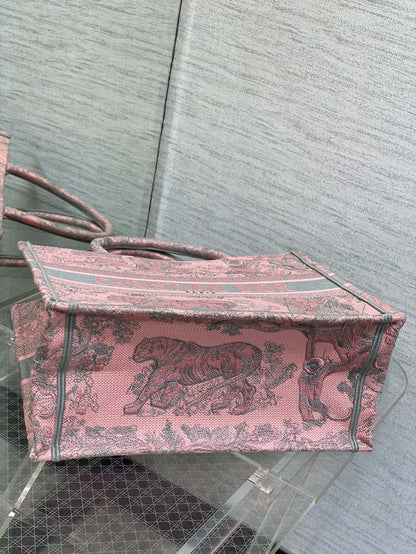 D 25 Tote Jungle Animal Embroidery Ruyi Gray Pink Bag