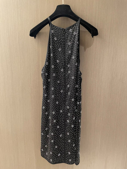 C 24 Heavy-duty pearl silk dress