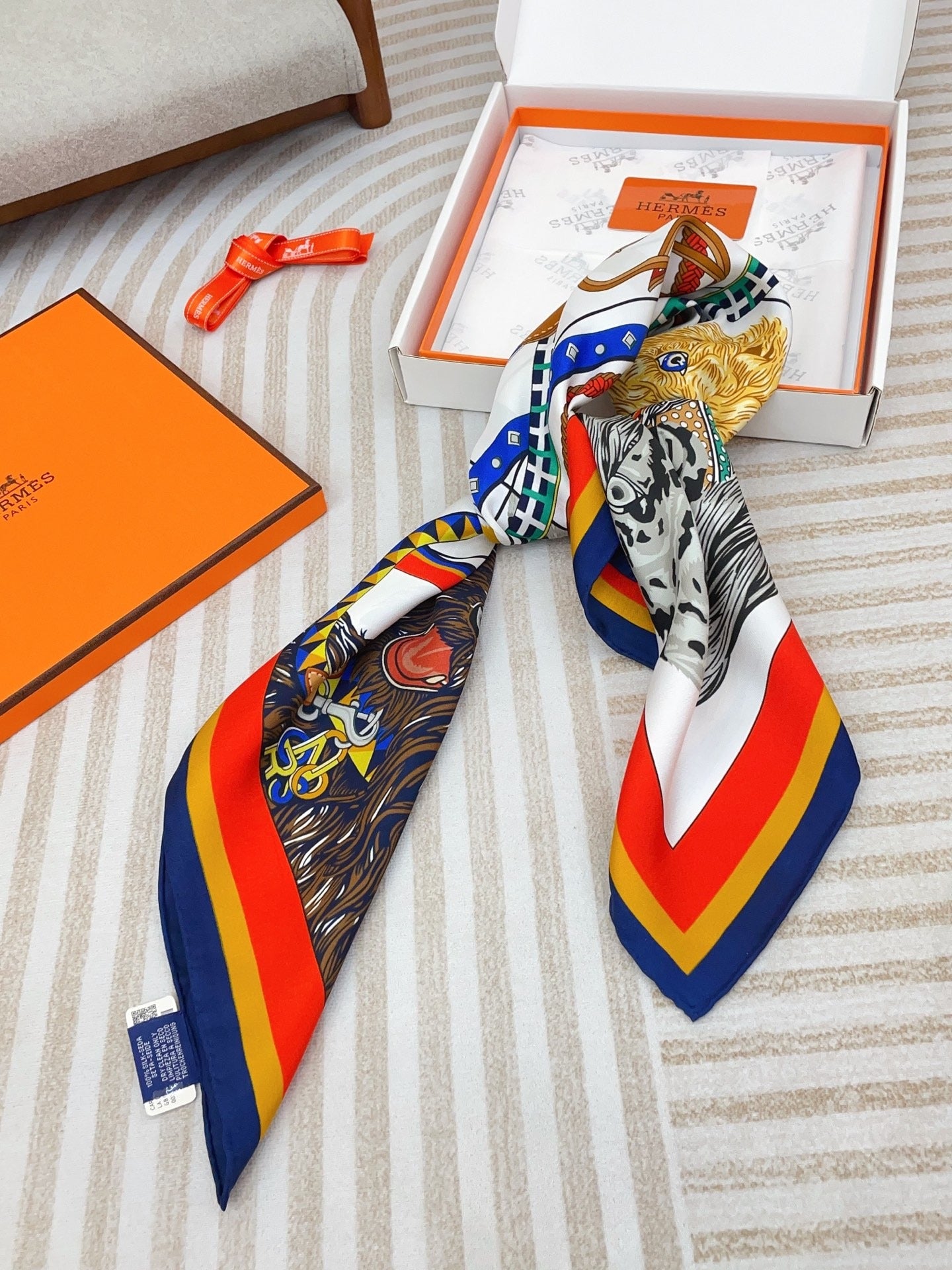 H 25 Twill Silk Scarf
