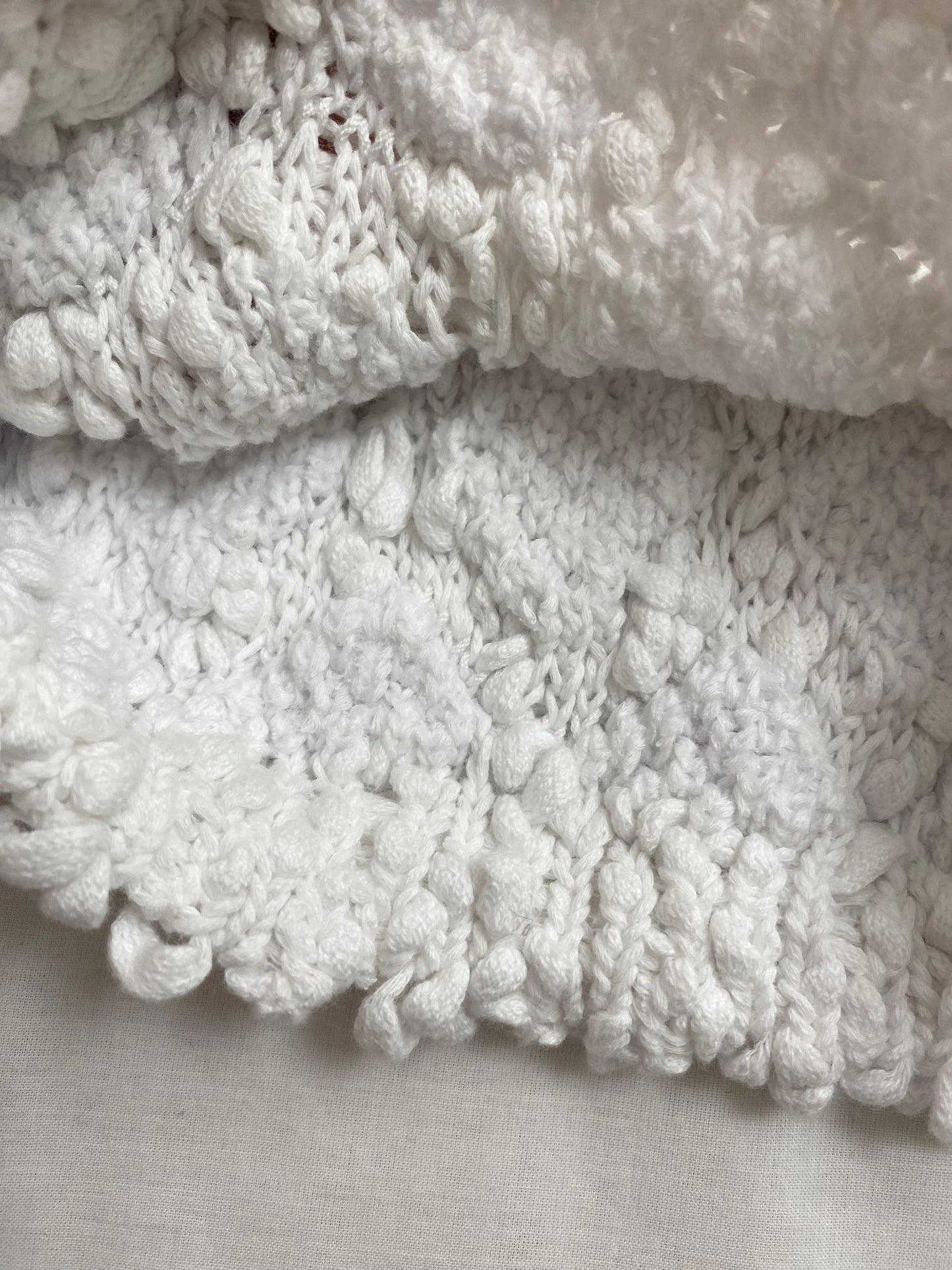 C 25 New Lattice Hollow Knit Cardigan