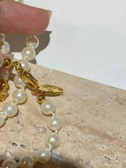 25 Pearl Necklace