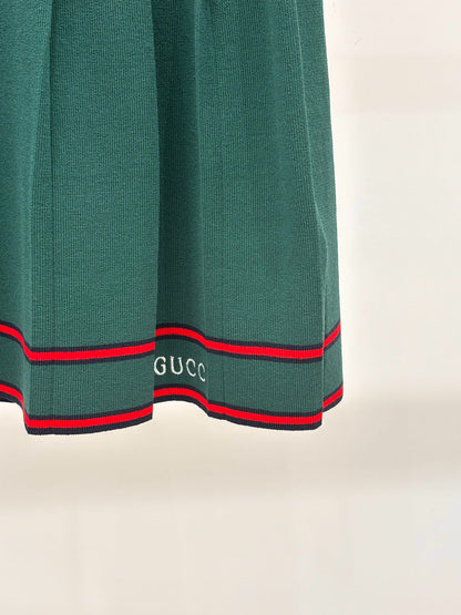 G 25 Monogrammed jacquard color blocking simple casual knit set